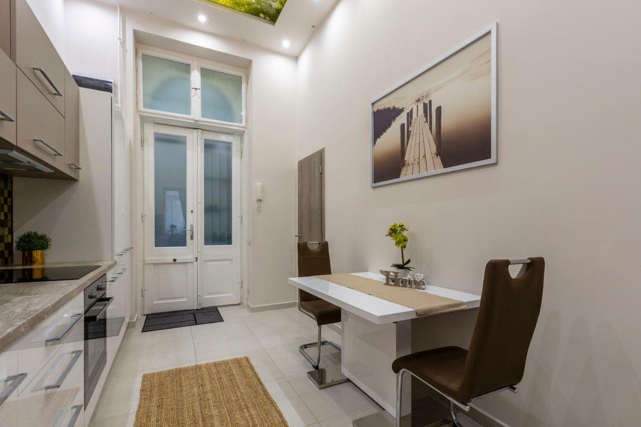 Deluxe Downtown Home 2 Bedrm, 2 Bathrm 부다페스트 외부 사진